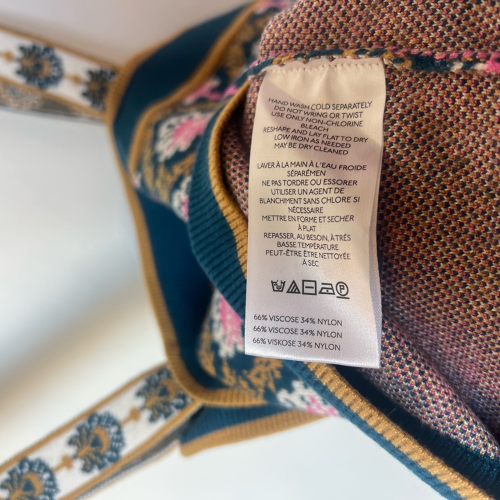 Maeve x‎ Anthropologie cropped sweater tank Medium - Picture 7 of 8